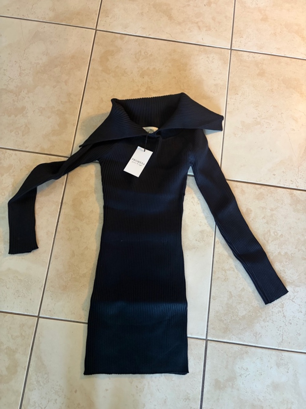 Promesa Black Ribbed Long-Sleeve Dress with Wide Collar
